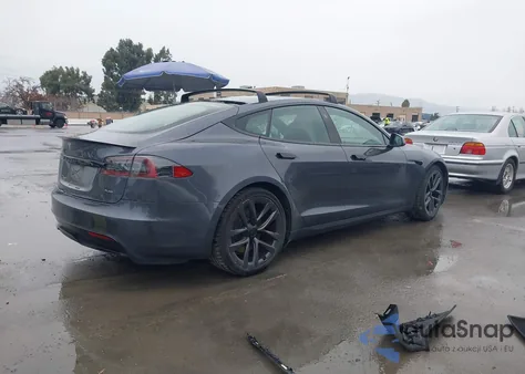 2021 Tesla Model S Plaid Tri Motor All-Wheel Drive из США, поврежденный, VIN 5YJSA1E64MF431084